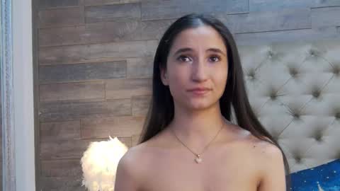 Snapshot of carolinahart chatting on January 2026 05:27:02 PM carolinahart online show from January 2026 05:27:02 PM