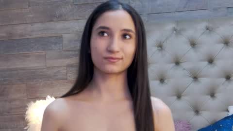 Snapshot of carolinahart chatting on January 2026 11:16:02 AM carolinahart online show from January 2026 11:16:02 AM