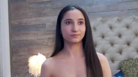 Snapshot of carolinahart chatting on January 2026 01:59:02 PM carolinahart online show from January 2026 01:59:02 PM