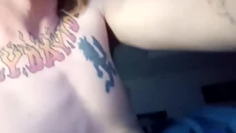 carolinajuggalo17 online show from April 2026 05:38:01 AM