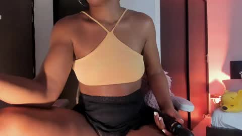 CARO  online show from April 2026 11:31:01 PM