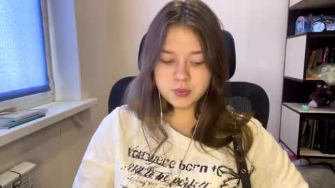 carolindueno online show from March 2026 07:37:02 AM