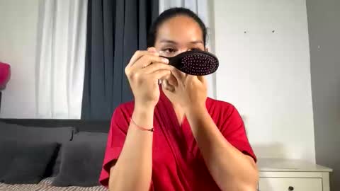 caroline_east online show from March 2026 03:01:01 PM