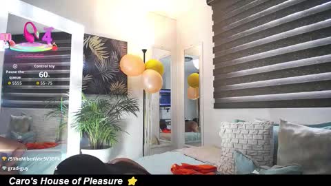 C A R O L I N E online show from December 2025 02:00:02 PM