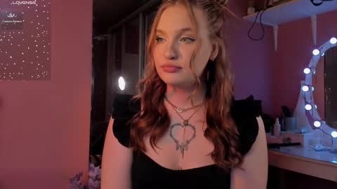 Caro online show from March 2026 08:34:02 PM