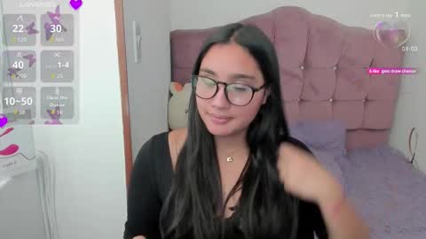 caroline_rodriguez_9 online show from October 2025 08:05:02 PM