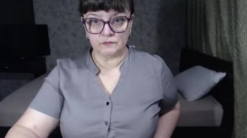 CarolineDream  online show from November 2025 05:48:02 PM