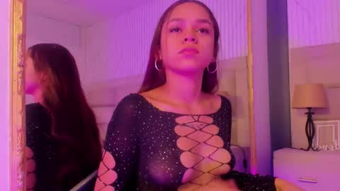 Snapshot of carolinefyre chatting on February 2026 01:00:02 PM Caroline online show from February 2026 01:00:02 PM