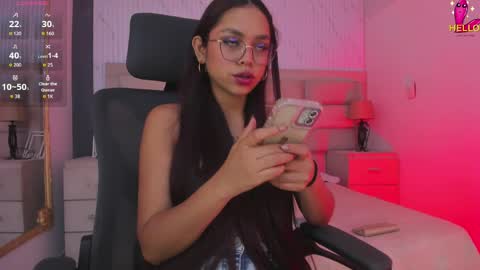 Caroline online show from April 2026 01:49:01 PM