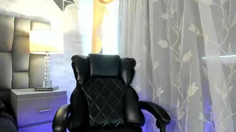 Snapshot of carolinefyre chatting on May 2026 02:10:01 PM Caroline online show from May 2026 02:10:01 PM