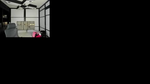 Snapshot of carolinefyre chatting on May 2026 02:00:01 PM Caroline online show from May 2026 02:00:01 PM