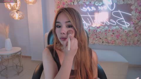 Caro online show from February 2025 10:48:02 AM