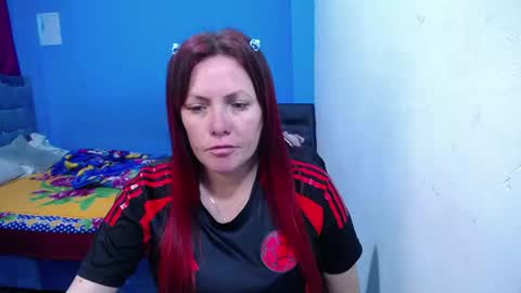 Carolinhe  online show from July 2026 05:08:02 PM
