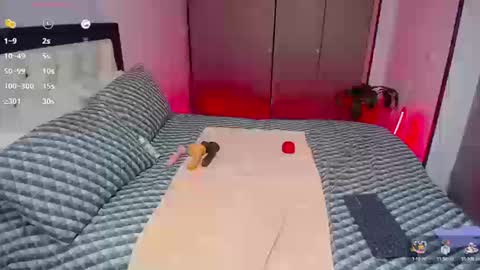 CarolinneFiotti online show from September 2025 02:28:01 PM