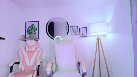 carolyne_sweet online show from June 2026 05:12:01 AM