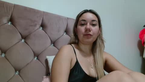 caroo0615 online show from October 2025 07:40:02 AM