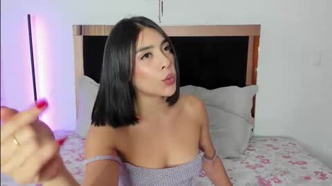 Caro  online show from February 2026 11:56:01 PM