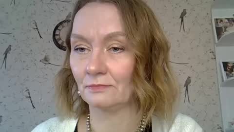 carra_hut online show from October 2025 10:05:02 AM