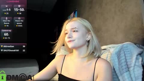 Snapshot of carrie_foster chatting on September 2025 04:22:02 PM Carrie foster online show from September 2025 04:22:02 PM