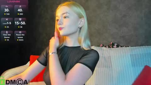 Snapshot of carrie_foster chatting on February 2026 01:45:02 PM Carrie foster online show from February 2026 01:45:02 PM