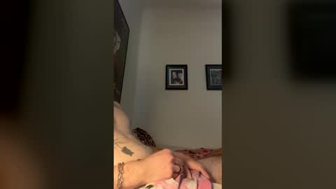 carsonesk90 online show from April 2026 01:09:02 PM