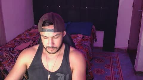      online show from October 2025 04:33:01 AM