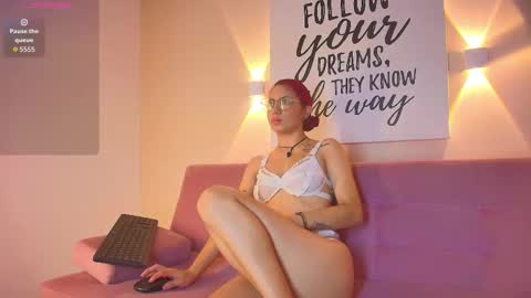 Casey online show from December 2025 12:33:02 PM