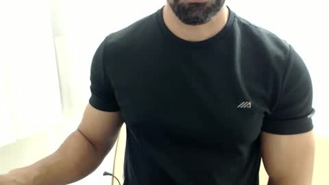 Snapshot of cashmastermuscle77 chatting on June 2026 01:54:02 AM cashmastermuscle77 online show from June 2026 01:54:02 AM