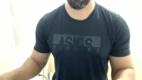 Snapshot of cashmastermuscle77 chatting on June 2026 10:24:02 AM cashmastermuscle77 online show from June 2026 10:24:02 AM