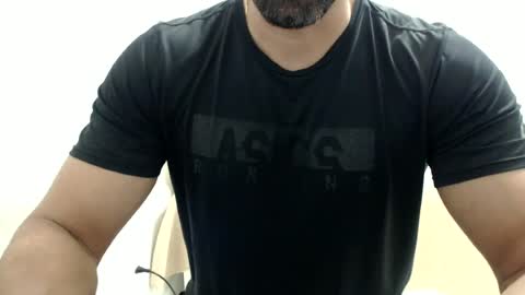 Snapshot of cashmastermuscle77 chatting on July 2026 11:34:02 PM cashmastermuscle77 online show from July 2026 11:34:02 PM