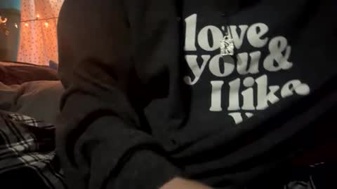 casidy1 online show from November 2025 05:24:02 PM