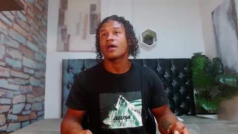 Casike online show from September 2025 05:38:01 PM