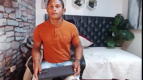 Casike online show from October 2025 12:00:01 AM