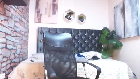 Casike online show from October 2025 11:38:02 PM