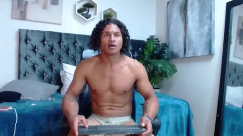 Casike online show from November 2025 01:27:01 AM