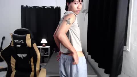 Snapshot of caspian_cum chatting on April 2026 01:43:01 AM cas online show from April 2026 01:43:01 AM