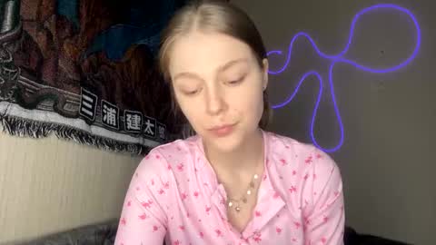 Cassandra online show from March 2026 07:32:02 PM