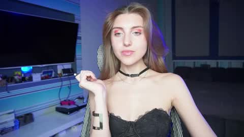 Seductress Cassia  FINDOM AND SADISM  NO NUDE online show from September 2025 04:44:02 PM