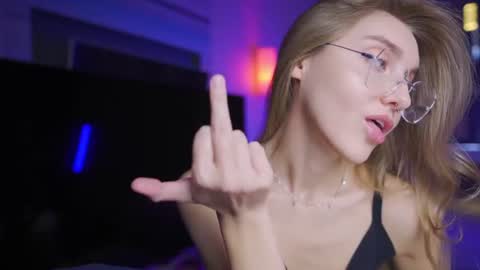 Seductress Cassia  FINDOM AND SADISM  NO NUDE online show from July 2026 03:07:01 PM