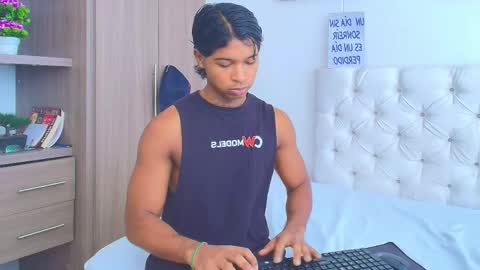 Snapshot of cassian_gold chatting on May 2026 03:18:02 PM CASSIAN GOLD online show from May 2026 03:18:02 PM