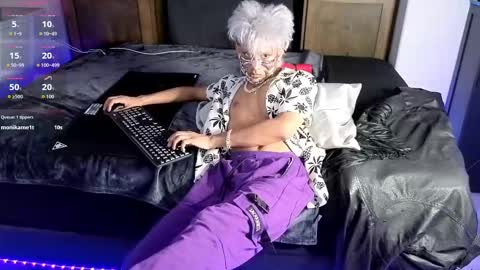 cassidykayde online show from September 2025 06:35:01 PM