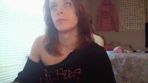 Snapshot of cassie420z chatting on December 2024 08:51:01 PM Cassie online show from December 2024 08:51:01 PM