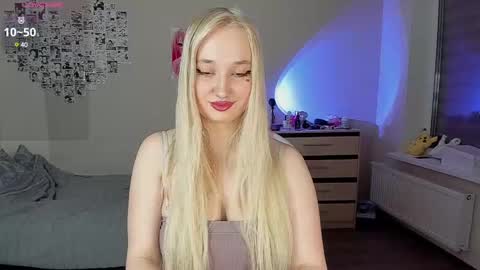 Cassie Rosss online show from February 2025 11:30:01 PM