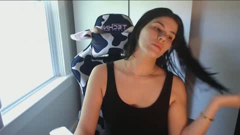 cassiealvarez online show from May 2026 09:31:01 PM