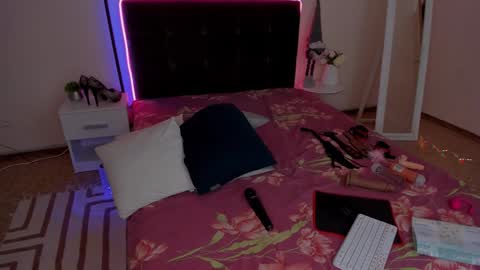 Cassie online show from January 2025 10:11:02 AM