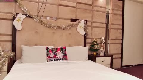 Cassie online show from December 2024 07:34:02 PM