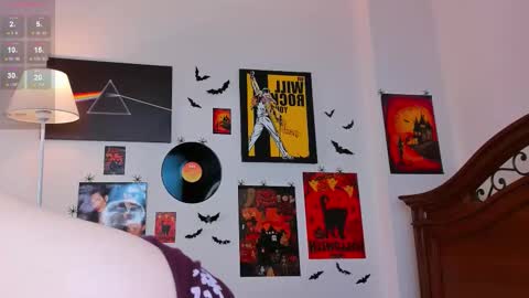 Im Cassie3 online show from November 2025 08:14:02 AM