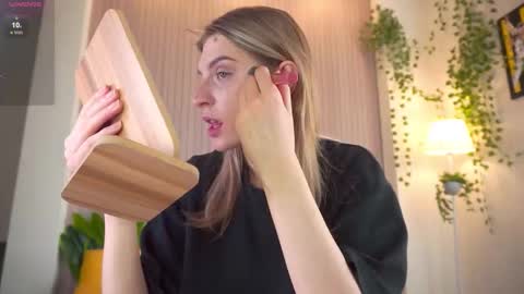 Snapshot of cassieholland chatting on February 2026 08:01:02 AM Im Cassie3 online show from February 2026 08:01:02 AM