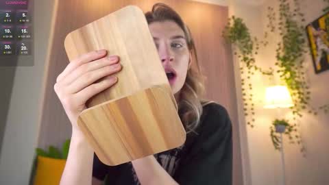 Snapshot of cassieholland chatting on February 2026 09:32:02 AM Im Cassie3 online show from February 2026 09:32:02 AM