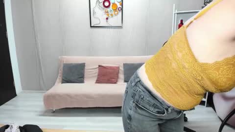 CassieJonas online show from December 2025 04:17:01 AM